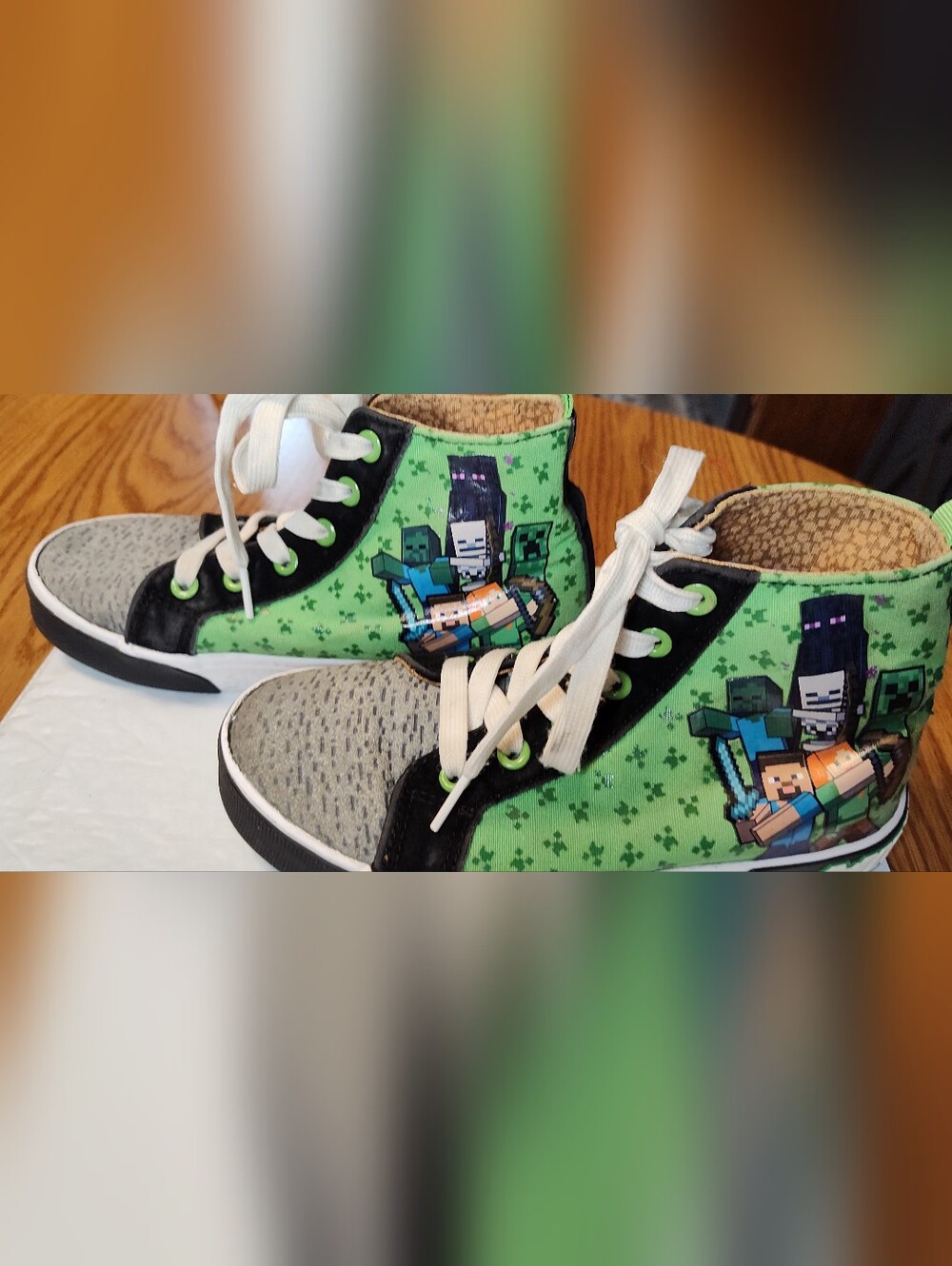 Minecraft Creeper Ground Up Hi Sneaker Shoe. Size 3.